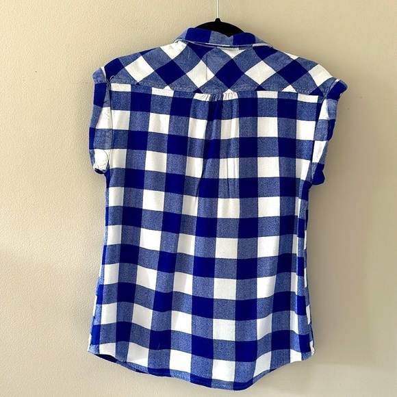 Rails Womens Sleeveless Blue Check Button Down Shirt Sz Small Coastal Preppy - Picture 4 of 10